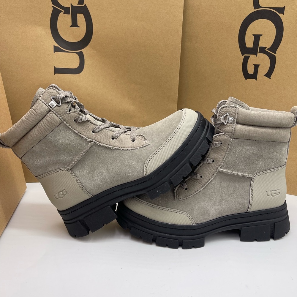 UGG Women 1174492
W ASHTON WEATHERIZED LACE UP Cobble Grey - Kicks Machine Boots - Picture 2 of 16
